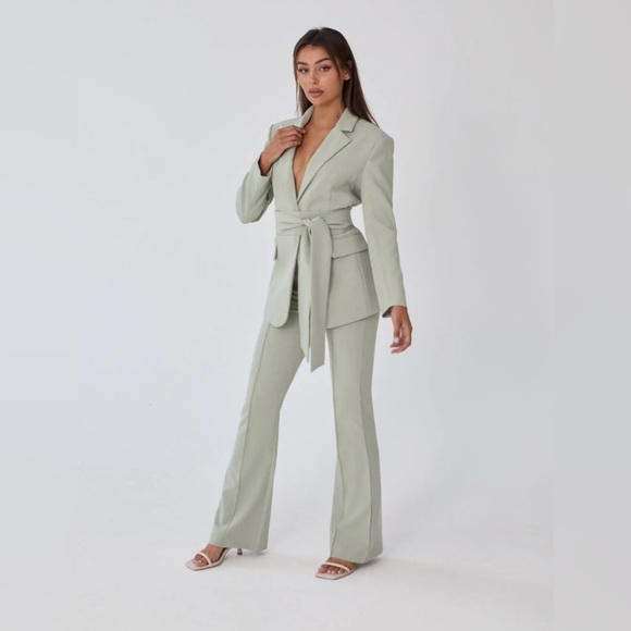 BOA 💚 WIDE LEG EUCALYPTUS SUIT TROUSERS - Picture 4 of 5